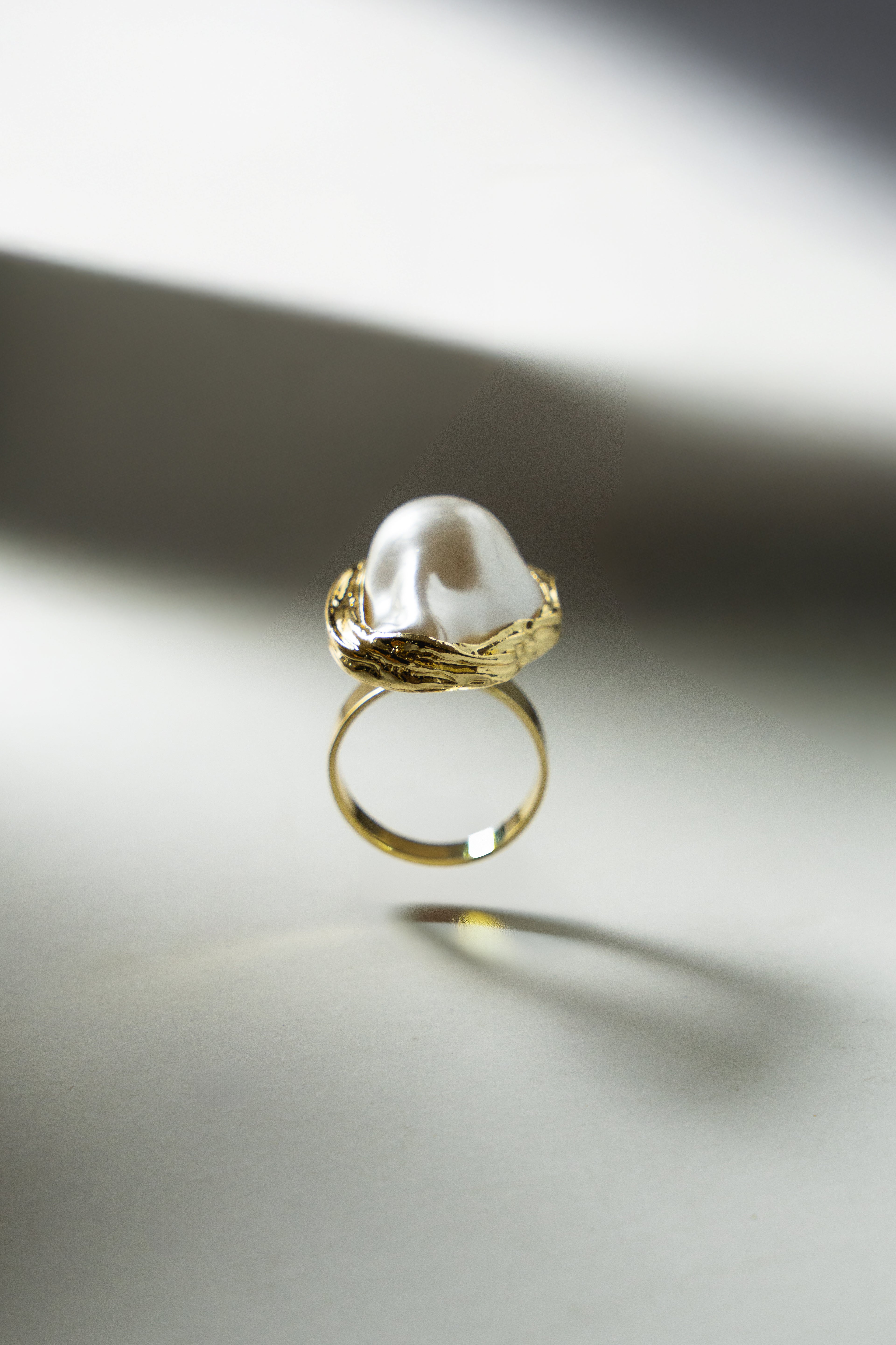 BAROQUE PEARL RING