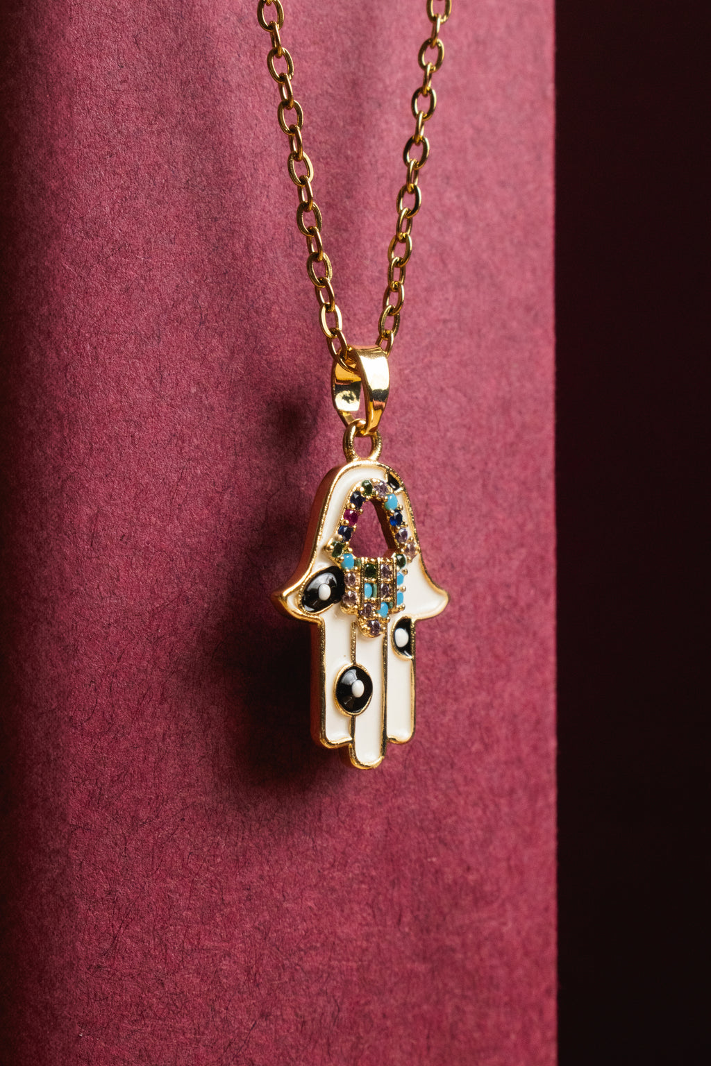 CHAIN WITH HAMSA PENDANT