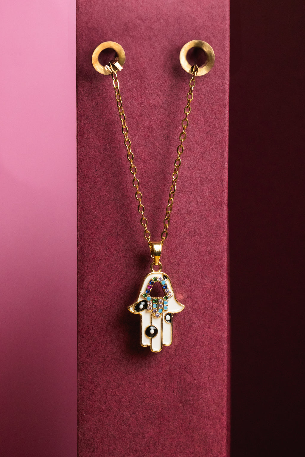CHAIN WITH HAMSA PENDANT
